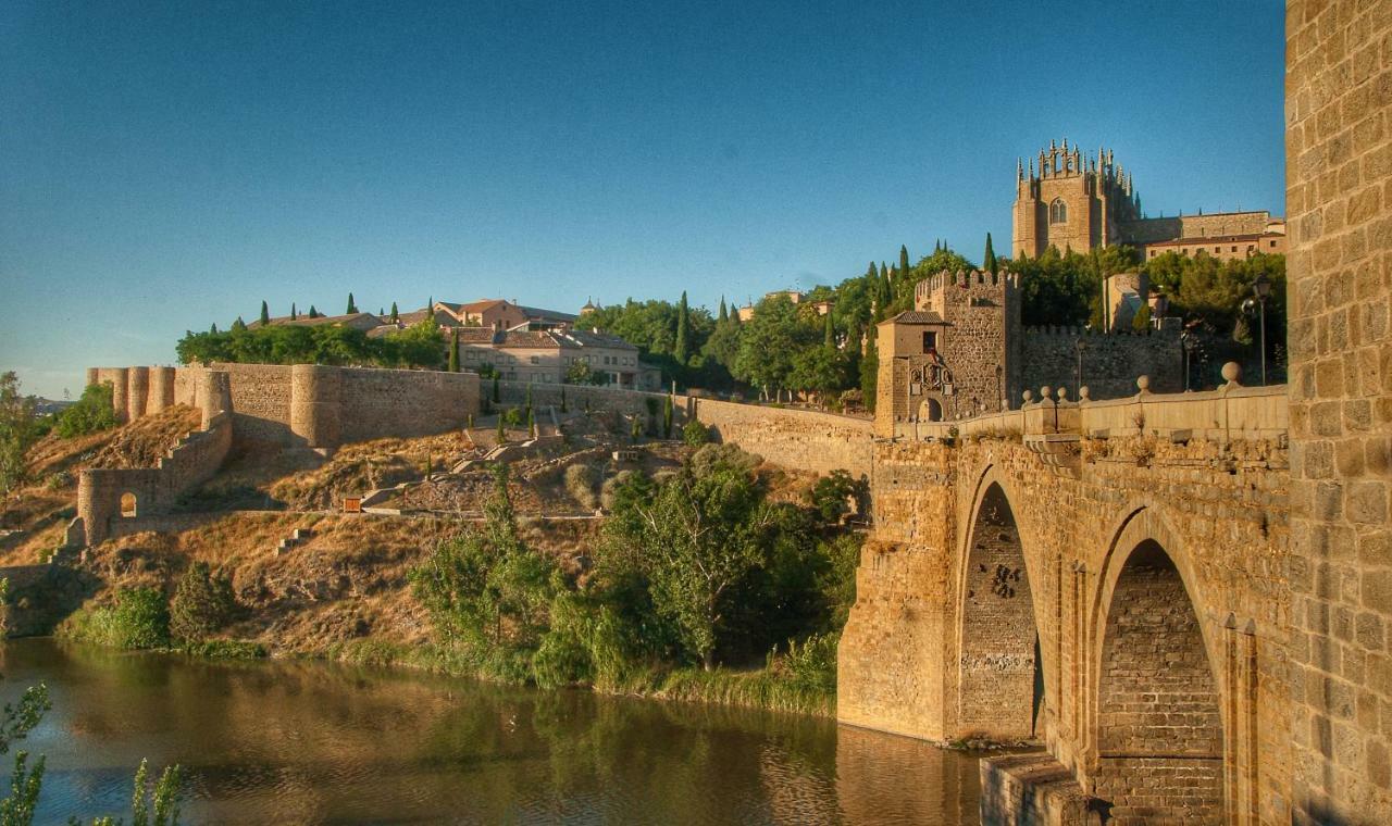 Apartamento El Monasterio Toledo Luaran gambar